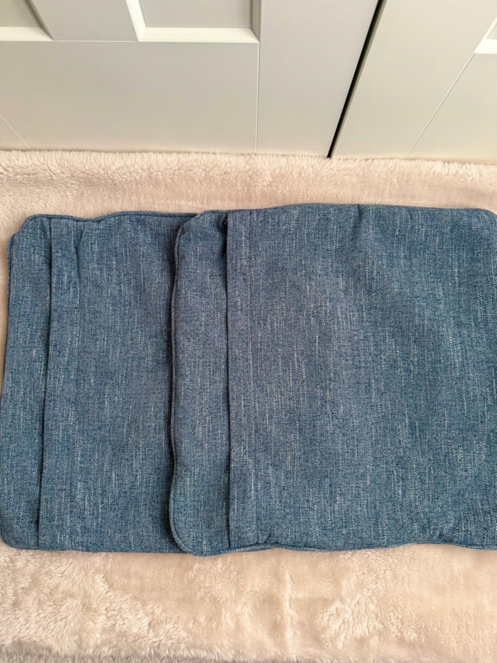 Ashely Furniture Blue Denim Throw Pillow Covers (Set of 2 ) - Picture 7 of 13
